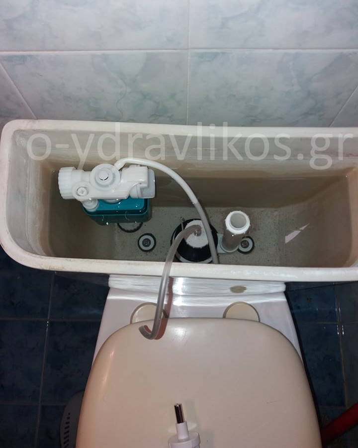 υδραυλικός χαλάνδρι αλλαγή καζανάκι μηχανισμός φλοτέρ